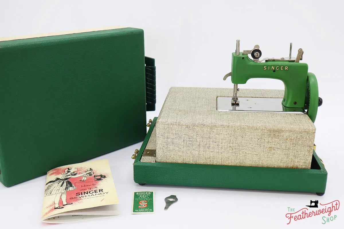 Singer Sewhandy Model 20 - Fully Restored in 'Peter Pan Green'